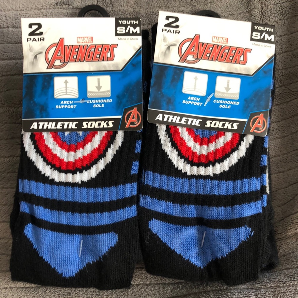 NWT Boys Avengers Athletic Socks S/M